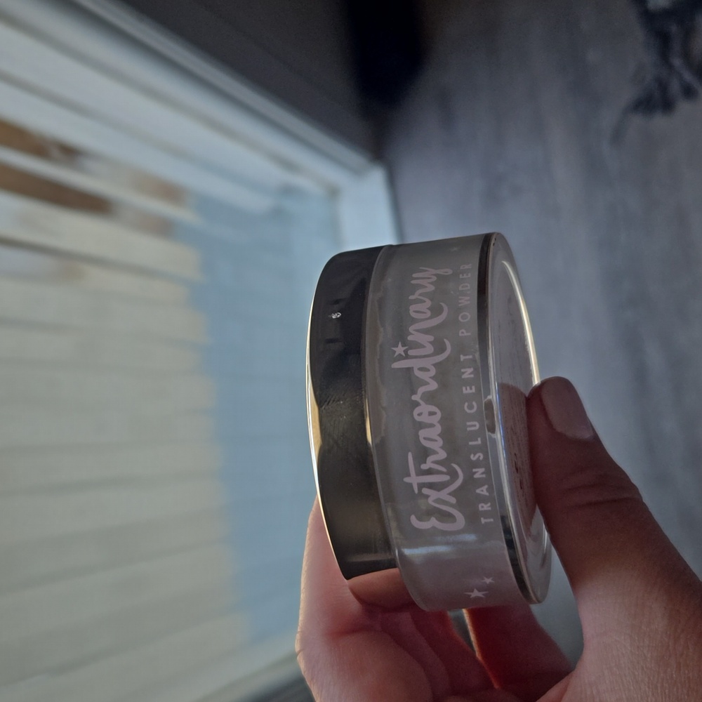 Extraordinary Translucent Powder